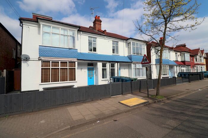 2 Bedroom Flat To Rent In Hindes Road, Harrow, HA1