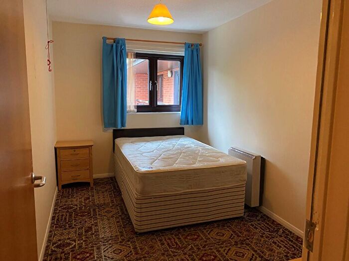 1 Bedroom Flat To Rent In Sneinton Road, Nottingham, Nottinghamshire, NG2