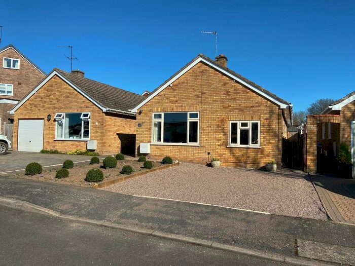 2 Bedroom Bungalow To Rent In Dickens Road, Leamington Spa, CV33