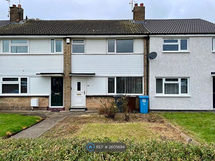 3 Bedroom Terraced House To Rent In Garrick Close, Hull, HU8