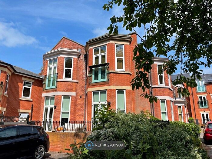 2 Bedroom Flat To Rent In The Hall, Chapel Allerton, Leeds, LS7