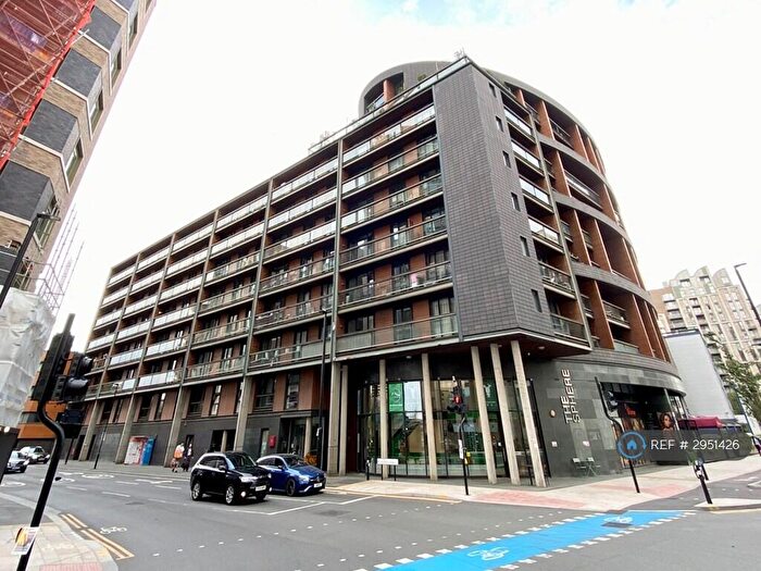 2 Bedroom Flat To Rent In The Sphere, London, E16
