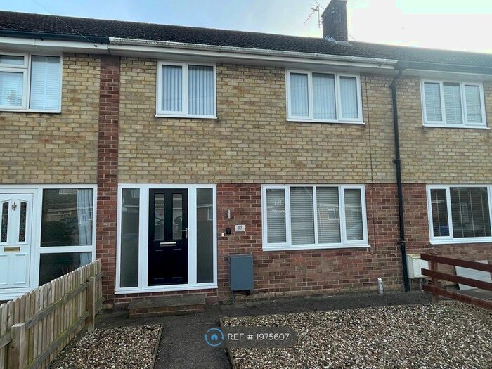 3 Bedroom Terraced House To Rent In St. Martins Road, Hull, HU12