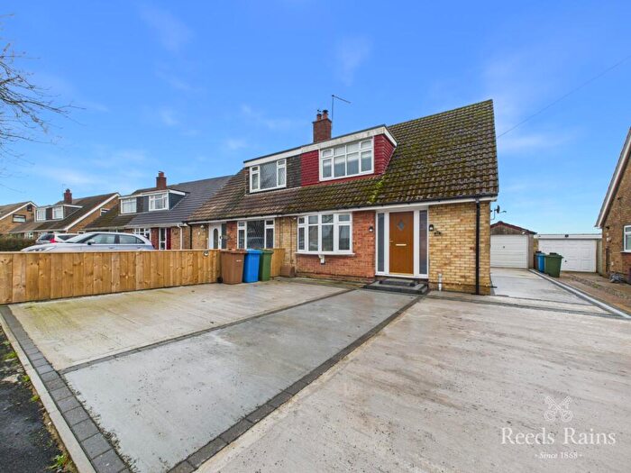 3 Bedroom Semi-Detached House For Sale In Cawood Drive, Skirlaugh, Hull, East Yorkshire, HU11