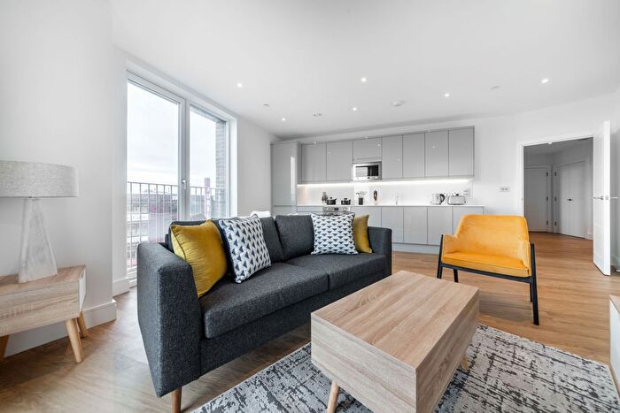 2 Bedroom Flat To Rent In Pershore Street, Birmingham, B5