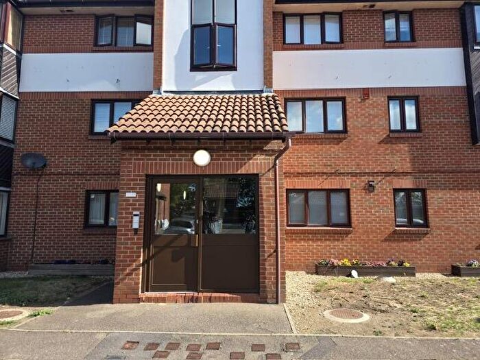 Flat For Sale In Brimfield Road, Essex, RM19