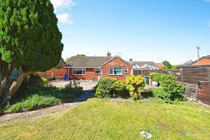 2 Bedroom Detached Bungalow For Sale In Howdale Road, Downham Market, PE38