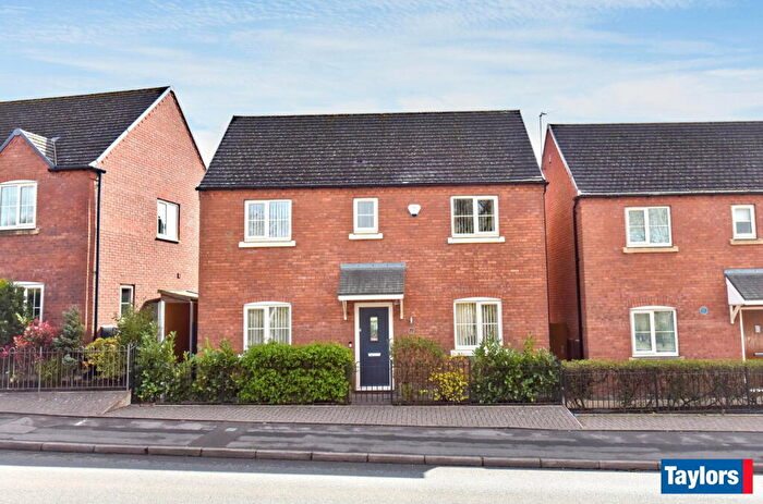 3 Bedroom Detached House For Sale In Kingswinford, High Street, DY6