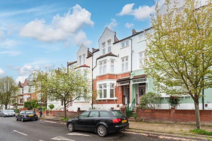 5 Bedroom Terraced House To Rent In Deerhurst Road, Streatham, London, SW16