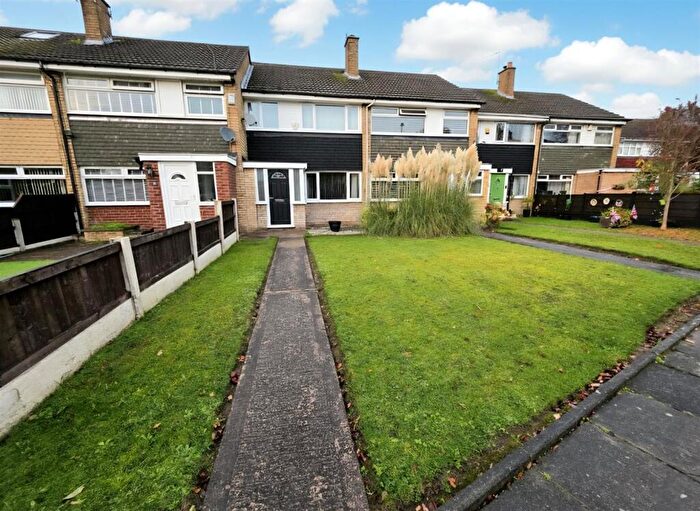 3 Bedroom Terraced House For Sale In Wexford Walk, Manchester, M22