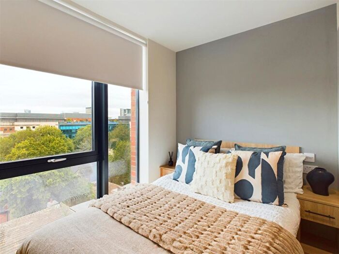 Studio To Rent In Merrion Centre Superstore, Merrion Centre, Leeds, LS2