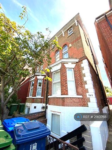 1 Bedroom Flat To Rent In St Clement's Street, Oxford, OX4