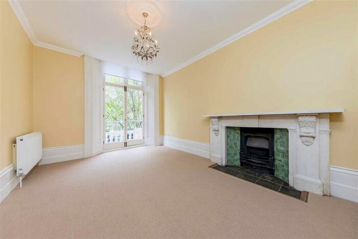 2 Bedroom Flat To Rent In Queens Gardens, London, W2