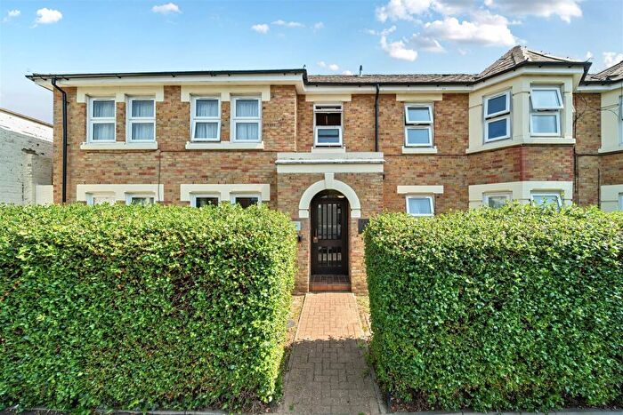 1 Bedroom Flat For Sale In Parkland Court, Maryland Road, London, E15