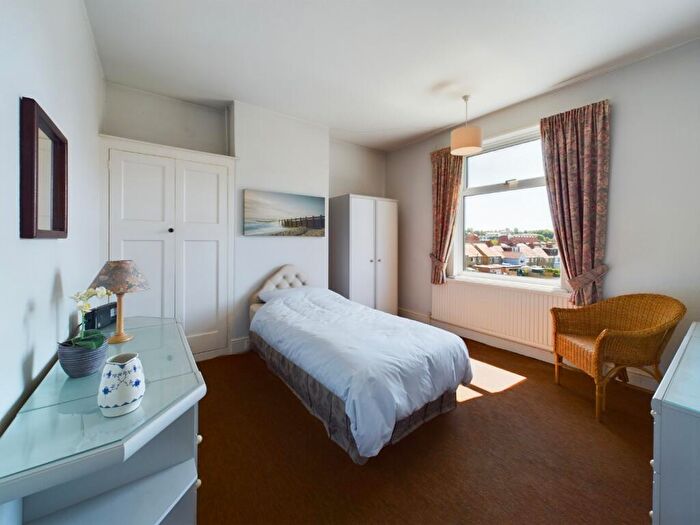 3 Bedroom Terraced House For Sale In Balmoral Road, Kingsthorpe, Northampton, NN2