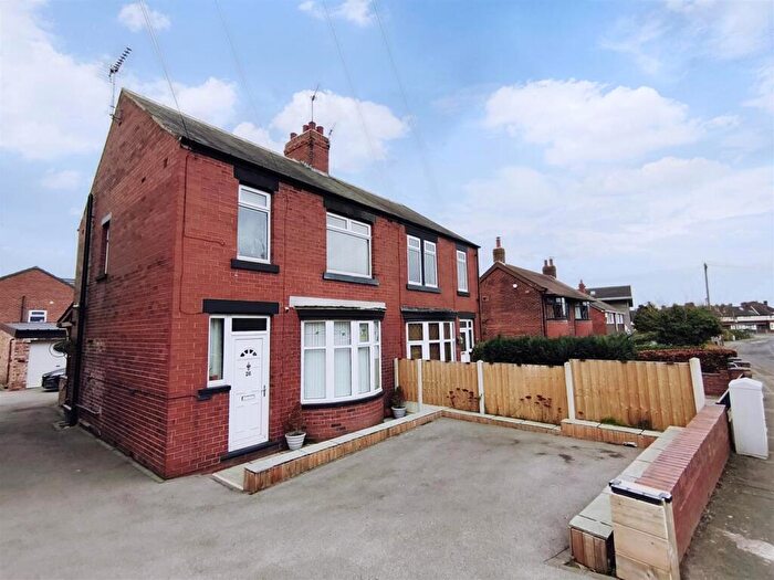 3 Bedroom Semi Detached House For Sale In Cross Lane, Royston, Barnsley, S71