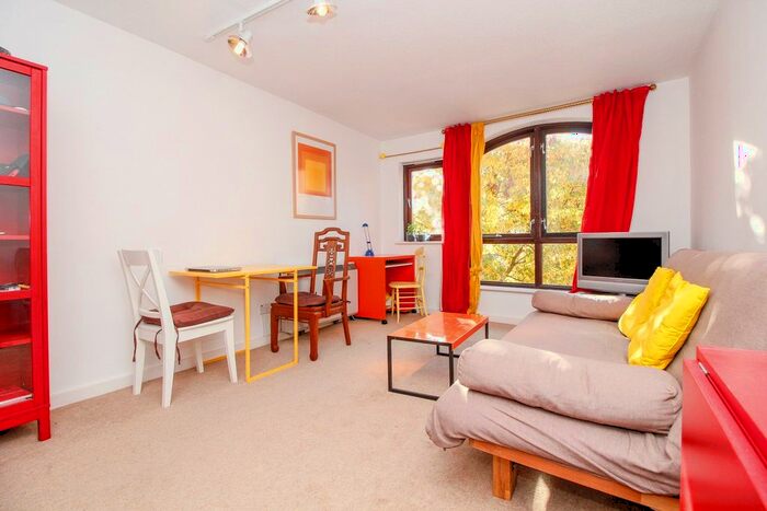 1 Bedroom Flat To Rent In Gloucester Green, Oxford, OX1