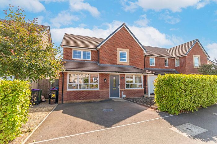 3 Bedroom Detached House For Sale In James Prosser Way, Llantarnam, NP44