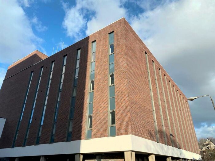 1 Bedroom Apartment To Rent In Sky Gardens, Crosby Road North, Waterloo, Liverpool, L22