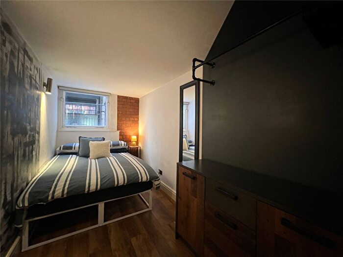 2 Bedroom Flat For Sale In Lancaster House, Whitworth Street, Manchester, M1