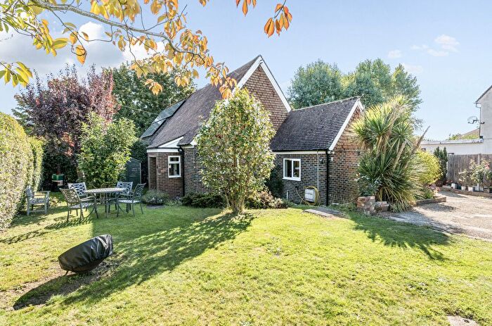 3 Bedroom Semi-Detached House For Sale In Stane Street Close, Pulborough, RH20