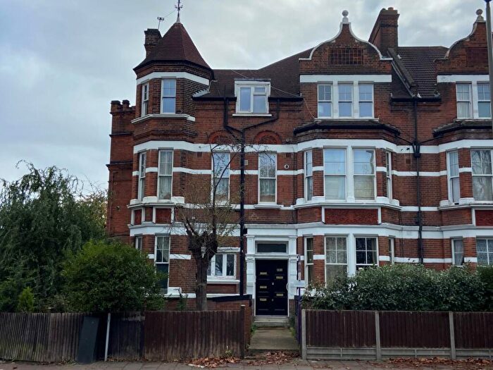 1 Bedroom Flat For Sale In Flat C, Nightingale Lane, London, SW12