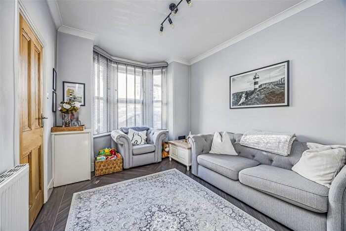 3 Bedroom Terraced House For Sale In Portchester Road, Portsmouth, PO2