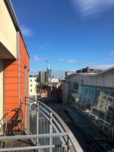 2 Bedroom Flat To Rent In Francis Road, Birmingham, B16