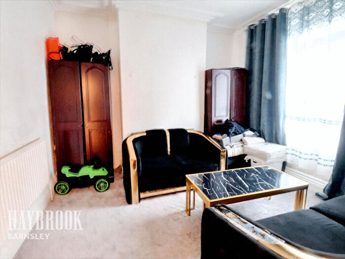 3 Bedroom Terraced House For Sale In Castlereagh Street, Barnsley, S70