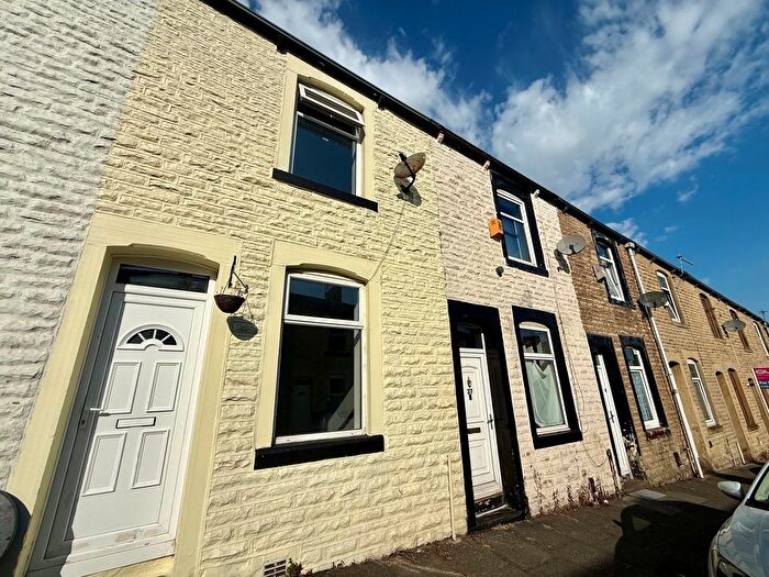 2 Bedroom End Terrace House To Rent In Parkinson Street, Burnley, BB11