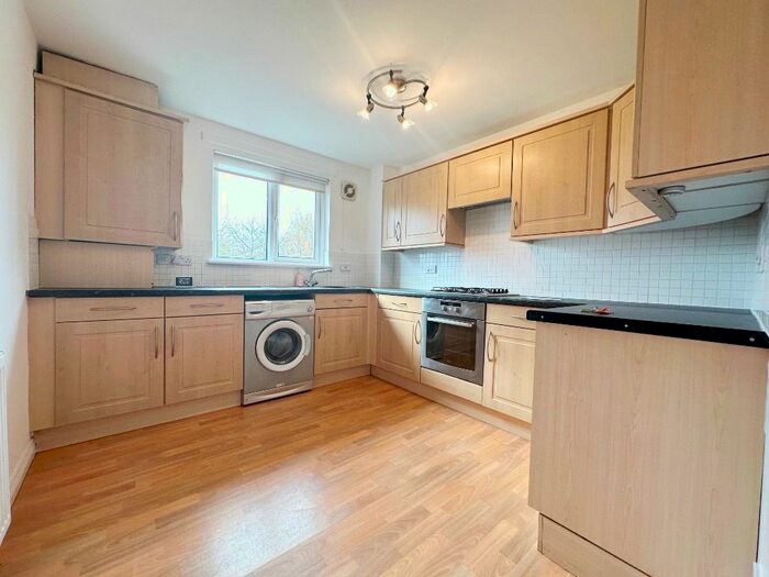 2 Bedroom Flat To Rent In Burte Court, Bellshill, ML4