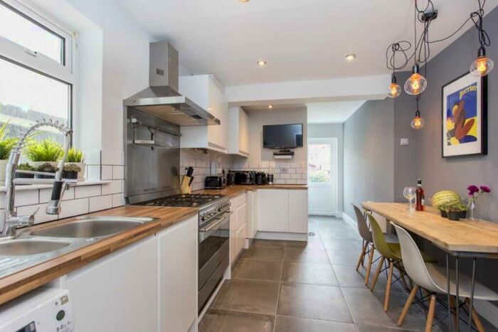 1 Bedroom Terraced House To Rent In Shieldhall Street, London, SE2