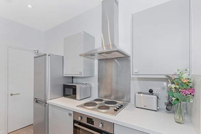 4 Bedroom Terraced House To Rent In Beachgrove Road, Bristol, BS16