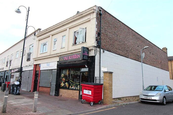 Apartment To Rent In Broad Street, RM10