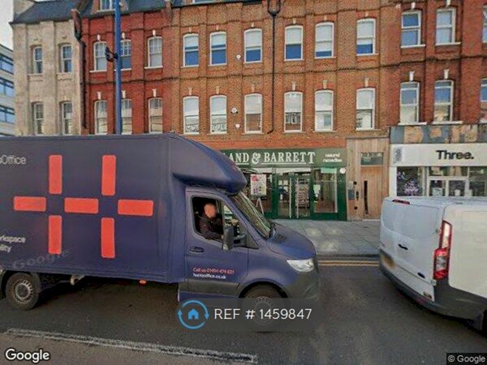 2 Bedroom Flat To Rent In Putney High Street, London, SW15