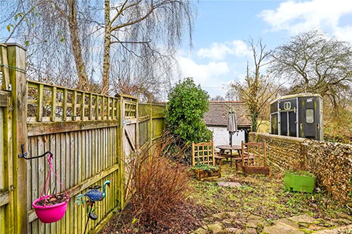 2 Bedroom Semi-Detached House For Sale In Sussex Road, Petersfield, Hampshire, GU31