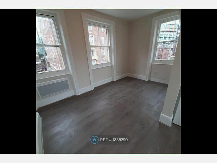 Studio To Rent In Praed Street, London, W2