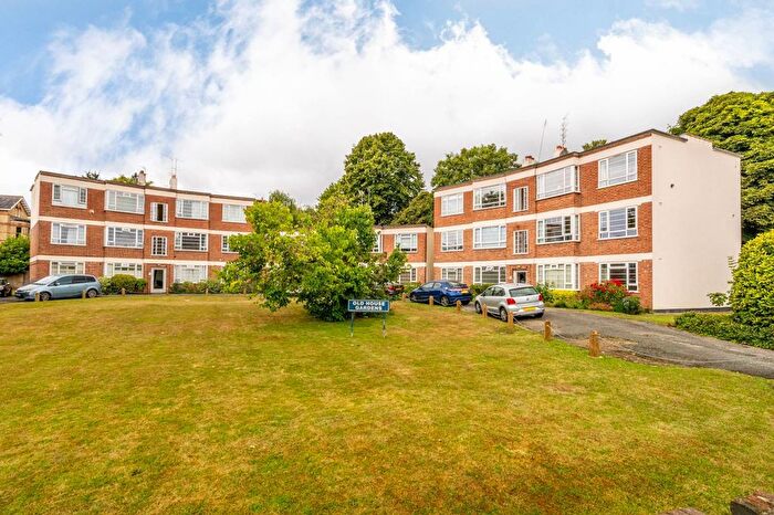 2 Bedroom Flat To Rent In Park Road, East Twickenham, Twickenham, TW1