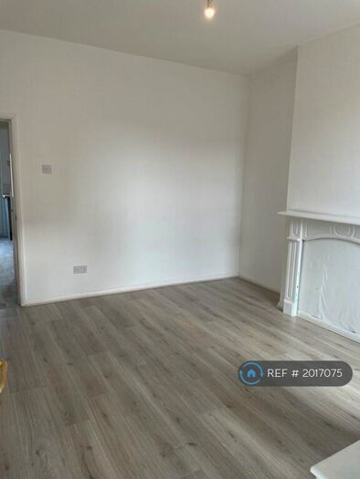 3 Bedroom Terraced House To Rent In Caroline Street, Dudley, DY2