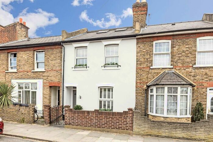 4 Bedroom Terraced House To Rent In Worple Road, Isleworth TW7