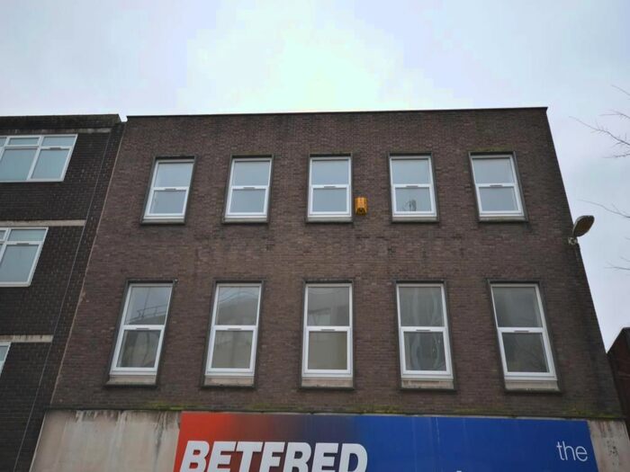 2 Bedroom Flat To Rent In Newdegate Street, Nuneaton, Warwickshire, CV11