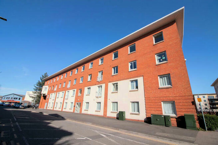 2 Bedroom Flat To Rent In Viceroy Mansions, Carlotta Way, Cardiff, CF10