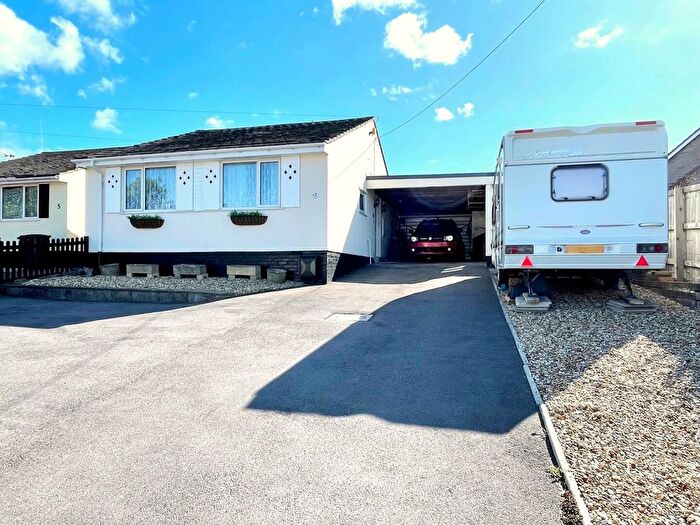 2 Bedroom Property For Sale In Higher Road, Woolavington, Bridgwater, TA7