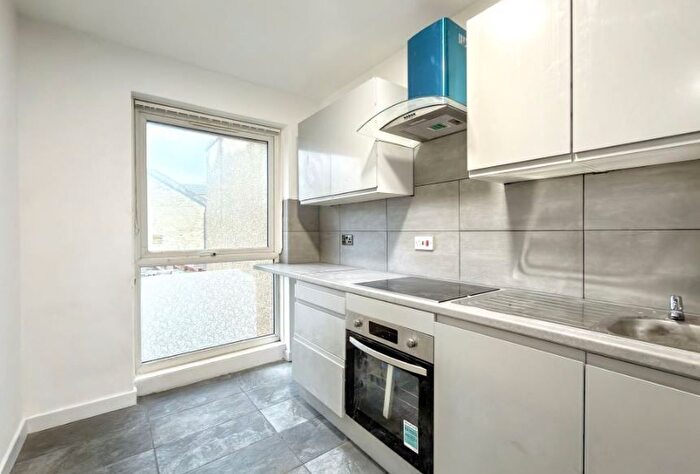 1 Bedroom Flat To Rent In Avenue Road, London, N15