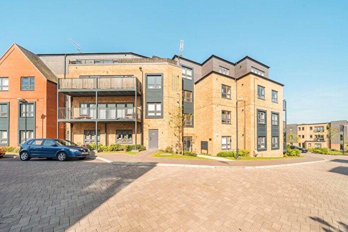 2 Bedroom Flat To Rent In Isambard Close Maidenhead, SL6