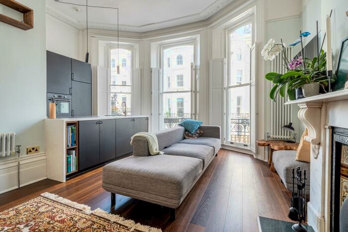 2 Bedroom Flat To Rent In Chesham Place Brighton, BN2