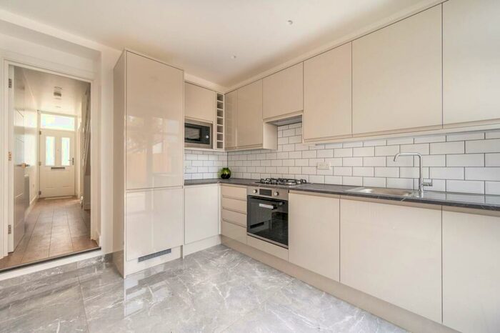 5 Bedroom Terraced House To Rent In Wolsey Avenue, East Ham, London, E6