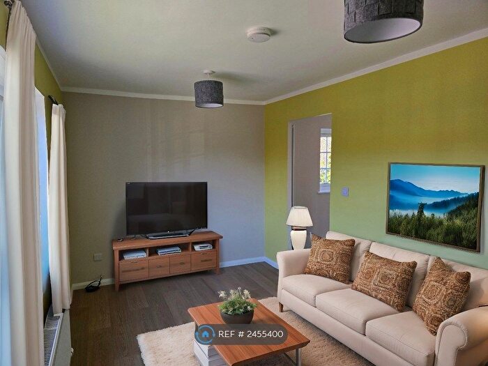 Studio To Rent In Celandine Drive, Luton, LU3