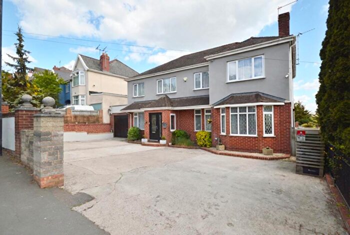 7 Bedroom Detached House For Sale In Wells Road, Bristol, BS14