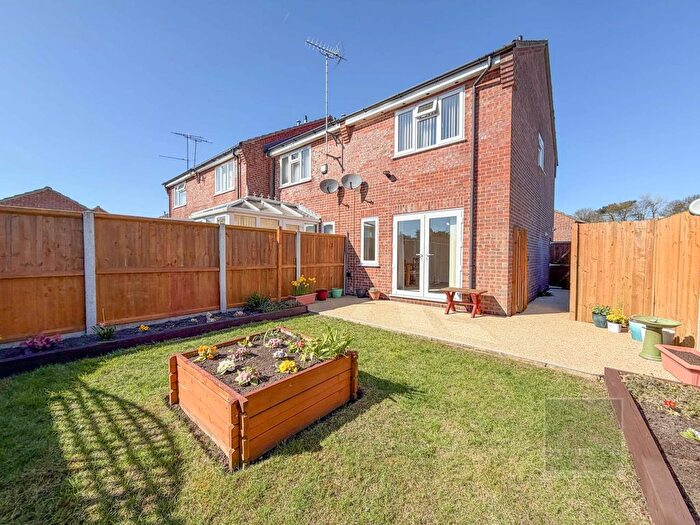 2 Bedroom Semi Detached House For Sale In Gorse Close, Mundesley, NR11